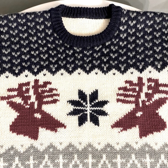 Vintage Cozy Knit Reindeer Sweater 100% Wool - Picture 7 of 13